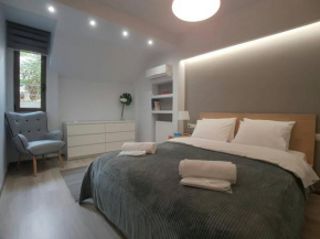 Гостиница Luxury & modern apartment in Kolonaki  Афины